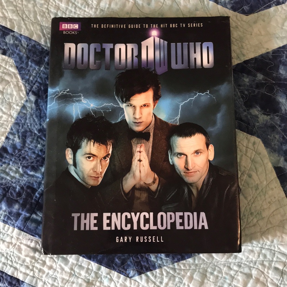 Doctor Who, The Encyclopedia - Picture 1 of 9
